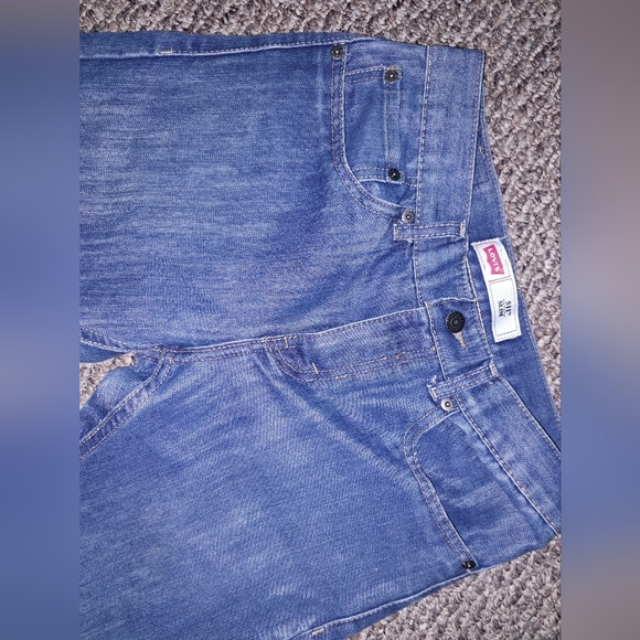 Women's Jeans - Picture 3 of 4